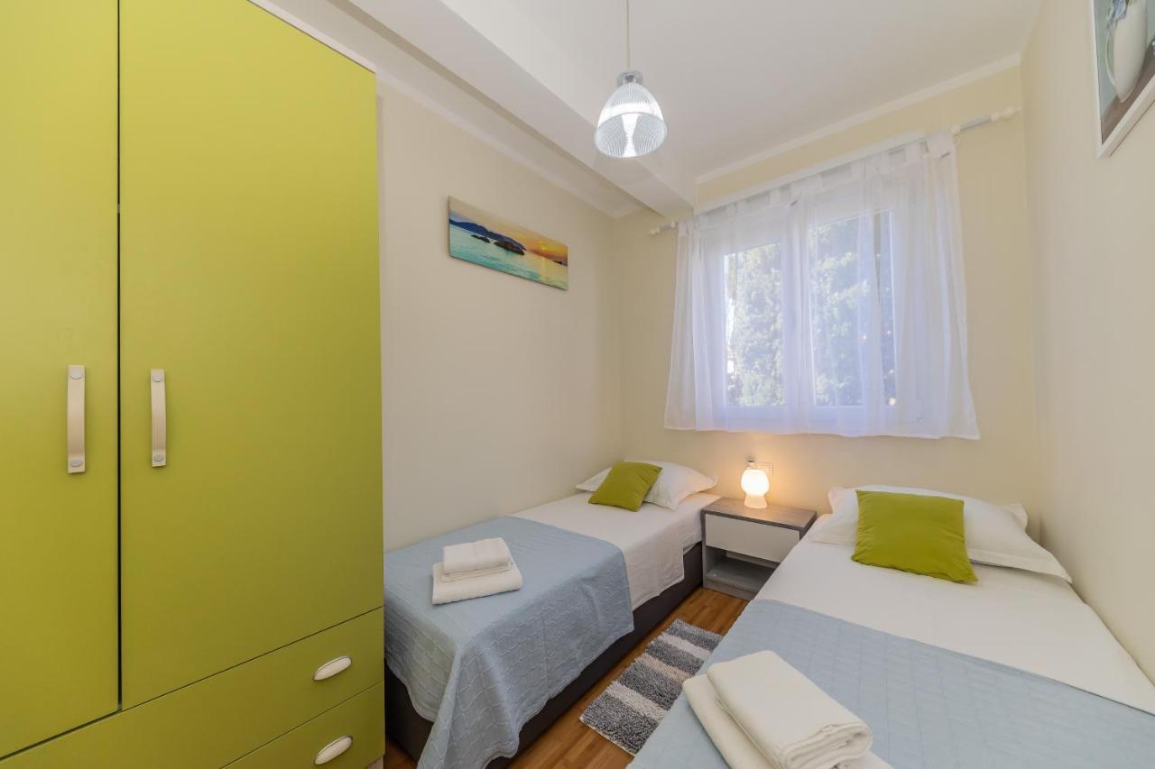 Maryann Apartment
