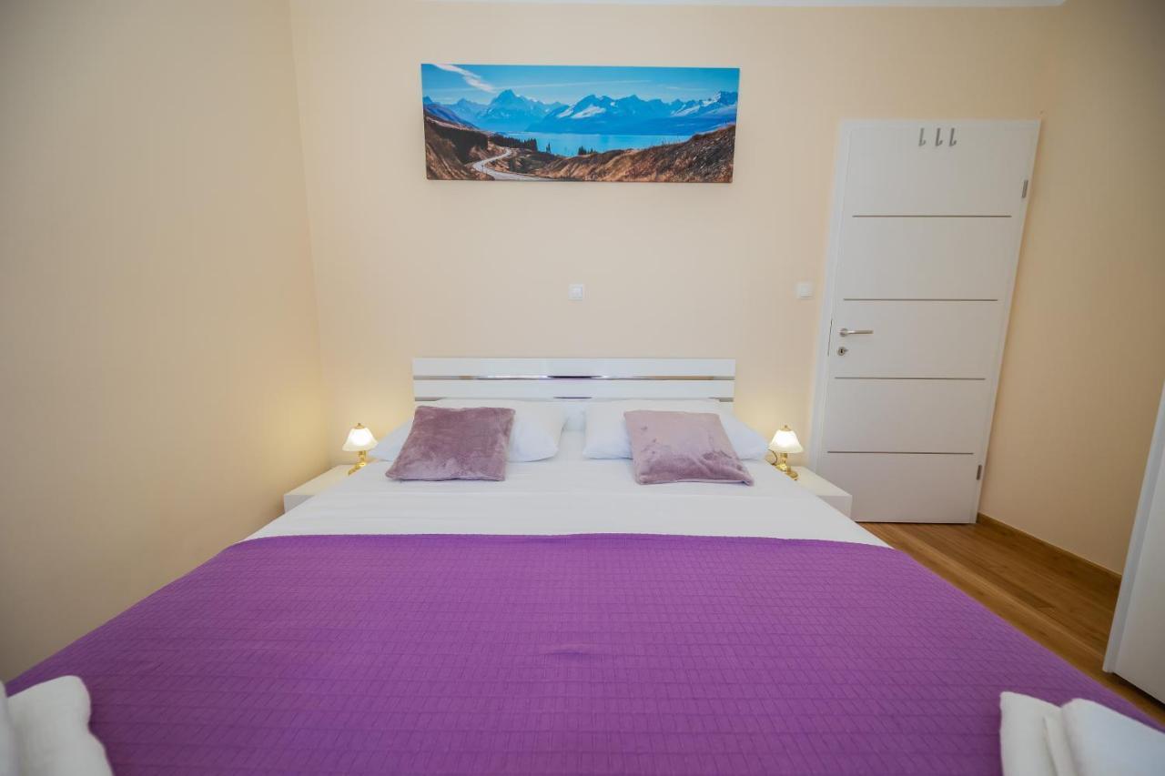 Maryann Apartment